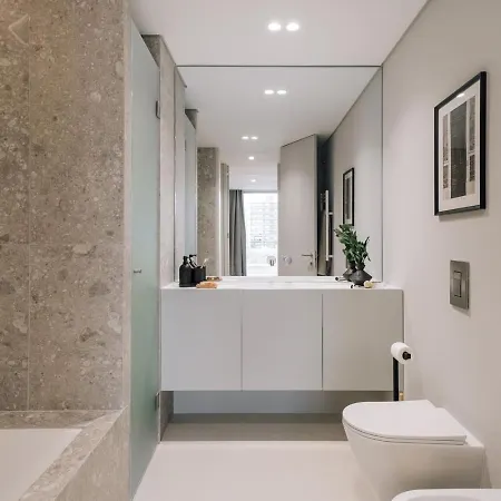 Abano - 2 Bedroom And Pool In Avenidas Novas * Lisboa