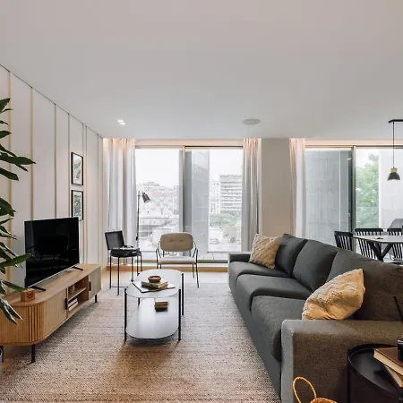 Abano - 2 Bedroom And Pool In Avenidas Novas Διαμέρισμα *